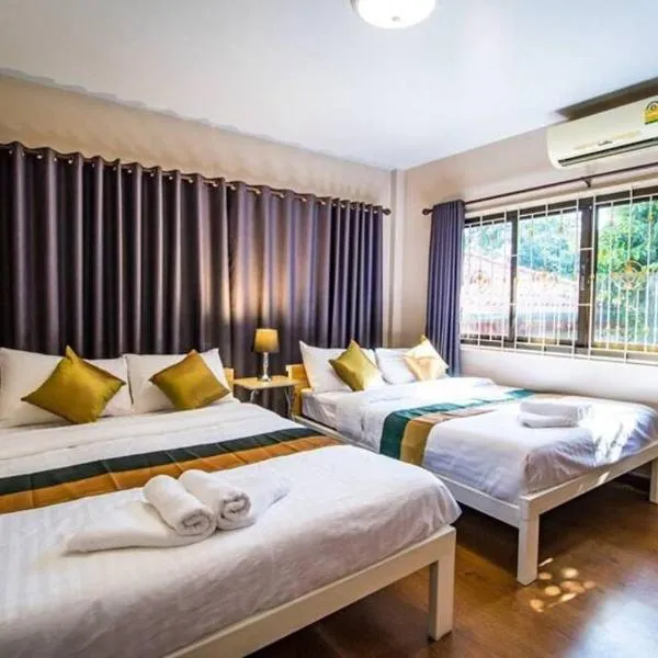 Vanilla house heart of Sattahip, hotel v destinaci Sattahip