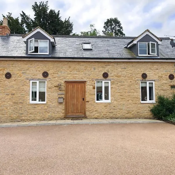The Manor Barn, hotel in Northampton