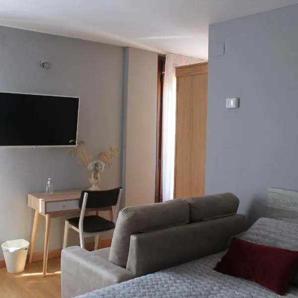 Apartamentos Turísticos ESCORRALADAS, hotel v destinaci Baltanás