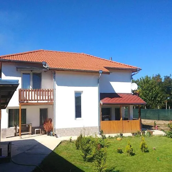 Villa "Old Station", hotel Vetren Dol városában