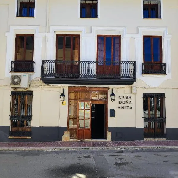 LA PENSION DE DOÑA ANITA, hotel in San Antonio de Requena