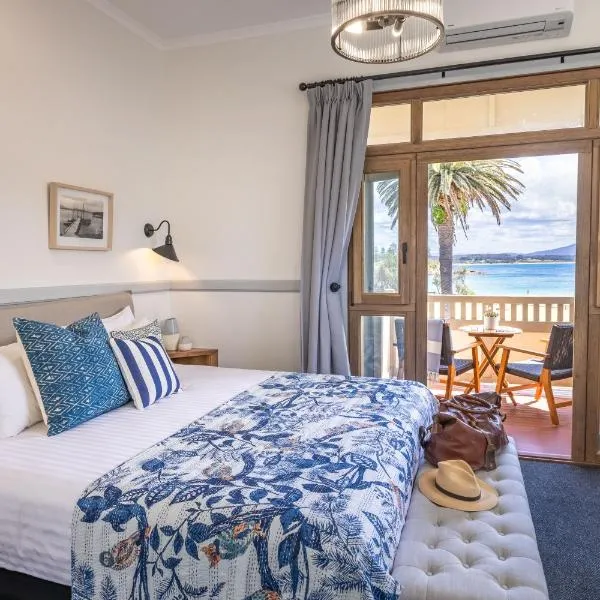 Bermagui Beach Hotel, hotel in Central Tilba