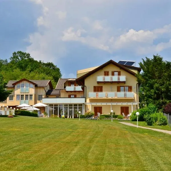Seehotel Paulitsch, hotel en Steindorf am Ossiacher See