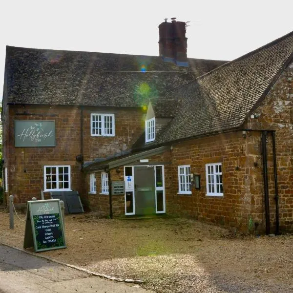 The Hollybush Inn and B&B, hotel em Lower Boddington