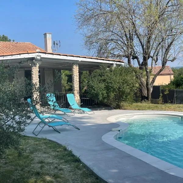 Villa Camille, ξενοδοχείο σε Céreste