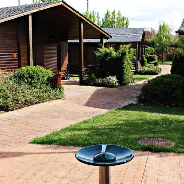 Cabañas bungalow, El Bosque de los Sueños, hotel in Noceda del Bierzo