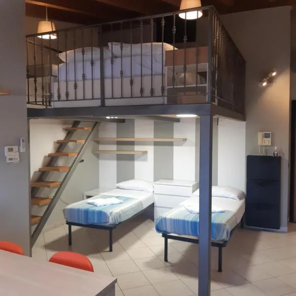 CASA CERVI, hotel in Cervignano D'adda