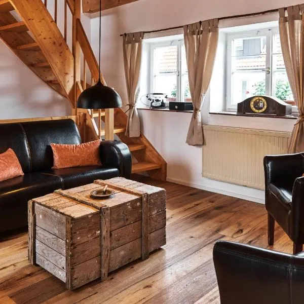 Ferienhaus Lilace, hotel in Böttingen
