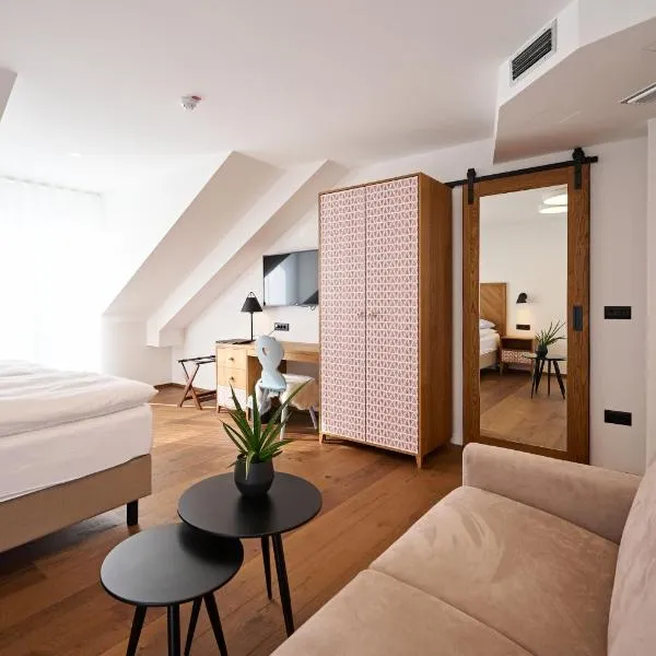 Hiša Ančka, Šenčur - 3 min to the Airport, hotel v mestu Šenčur
