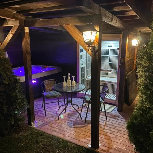 SG chaloupka Kubík s wellness v ceně MLÁZOVICE - Český ráj, hotel v destinaci Mlázovice