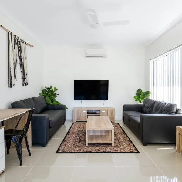 Villa Mare I 4 Mins to Beach, hotel in Culburra Beach