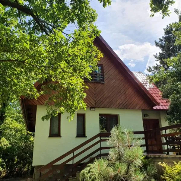 Zelený dom, hotel in Budmerice