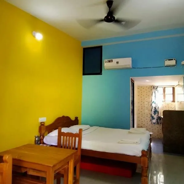 Shrushthee Guest House, hotel di Vagator