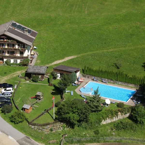 Pension Gasthof Haselstaude, hotel v destinaci San Leonardo in Passiria