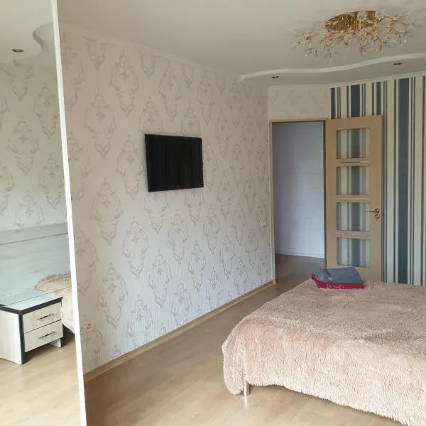 Apartament cu 2 odai in chirie or.Soroca, hotel em Soroca