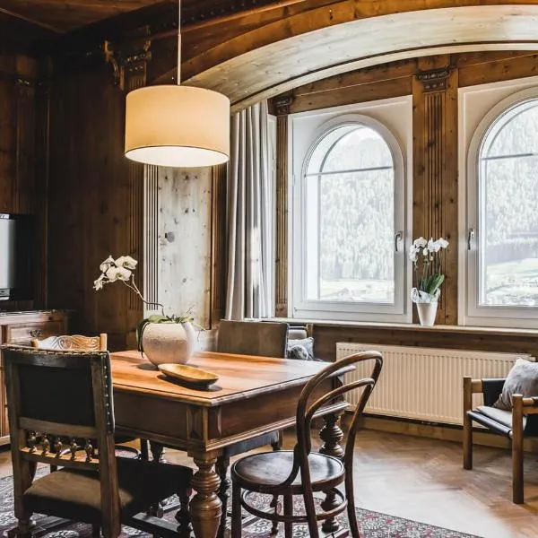 Villa Martiner Apartments Emilia, hotel em Ortisei