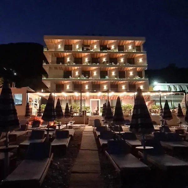 Hotel Aross, hotel v destinaci Vlorë