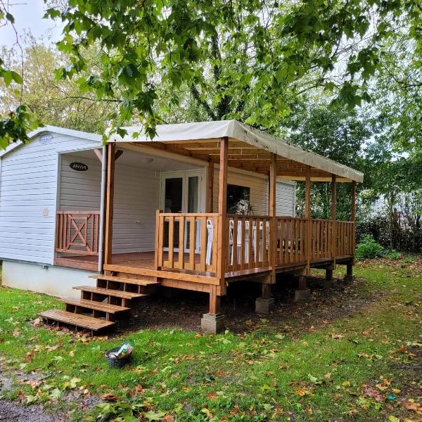 Camping Le Brochet, hotel in Péronne