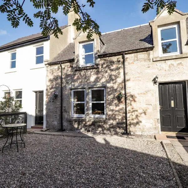 62 Society Street, hotel in Nairn