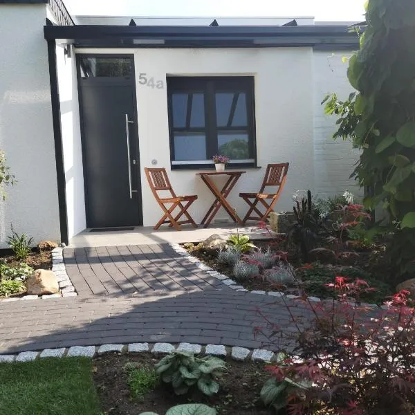 Bungalow am Stadtwald, 24h Check-in, hotel v destinaci Wolfsburg