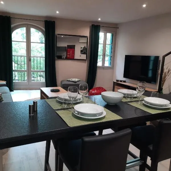 Le Loft sur les quais, khách sạn ở LʼIsle-sur-la-Sorgue