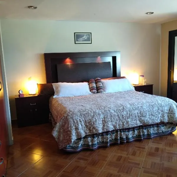 Habitaciones business class en Lomas de Angelópolis, готель у місті Tlazcalancingo