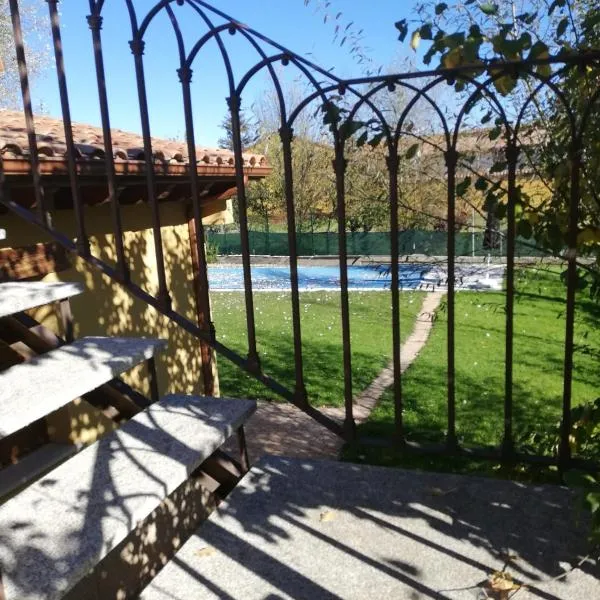 La Cuquina, hotel en Villaturiel