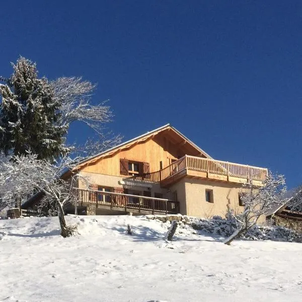 La Rawette, hotel in Puy-Sanières