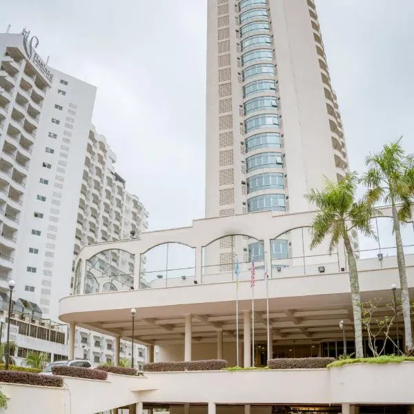 J Beach Suites At Rainbow Paradise, hotel in Tanjung Bungah