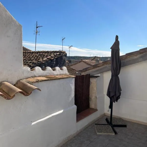 Appartement loft toit/terrasse, hotel in Portel-des-Corbières