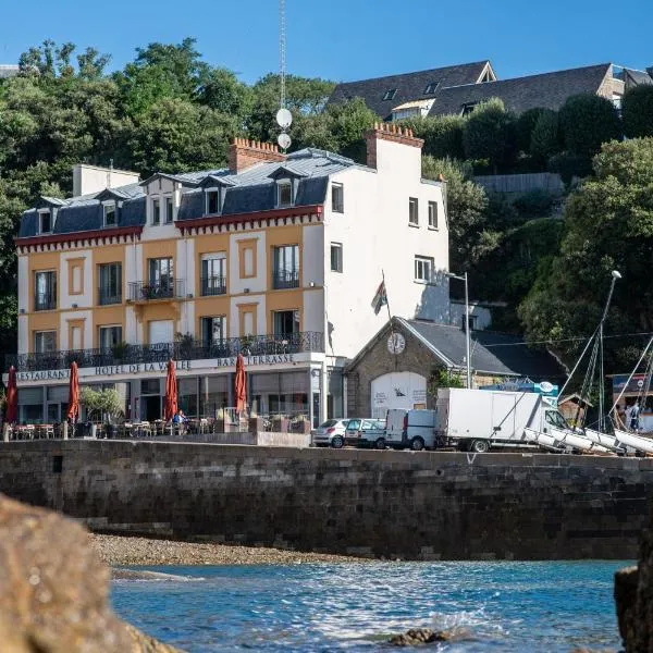 Hôtel De La Vallée – hotel w mieście Dinard