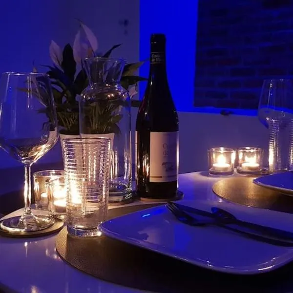 La Clé des Champs - Studio PiscineSPA-Sauna au jardin tropical idyllique et bucolique, hotel in Jouarre