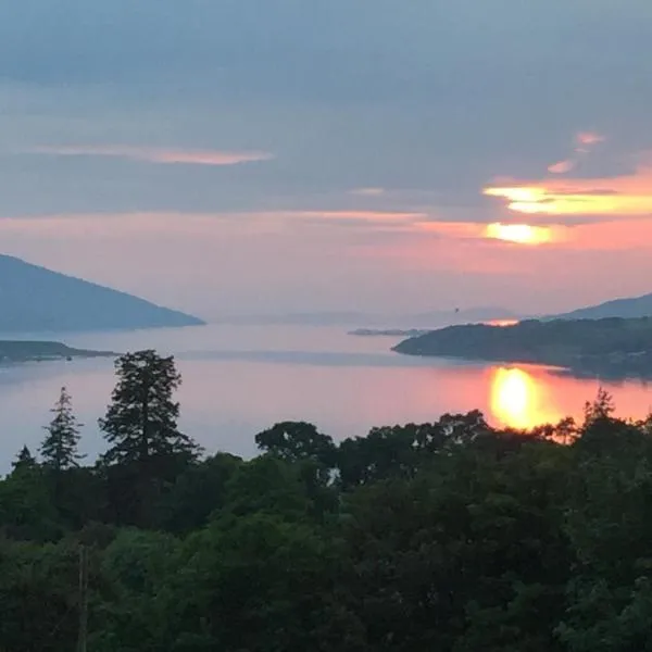 Loch Broom Cabins Seaviews& Petfriendly, hotel v destinaci Leckmelm