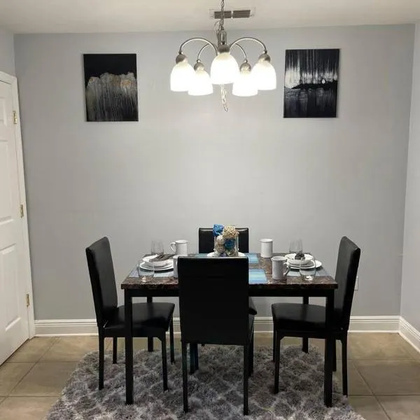 Cheerful 3-bedrooms with free parking on premises, hotel a Tallahassee