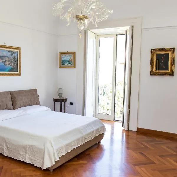 Capitano Nino Guest House – hotel w mieście Meta
