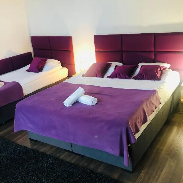 Harmonica Studio、ノヴィ・ソンチのホテル