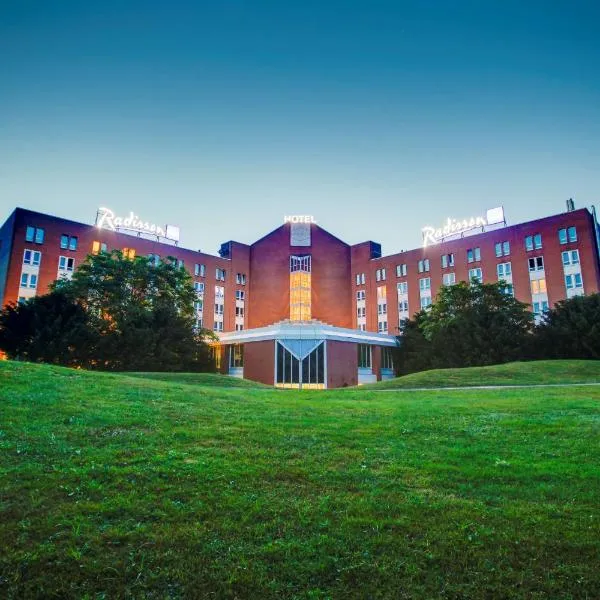 Radisson Blu Hotel Karlsruhe, hotel in Langensteinbach