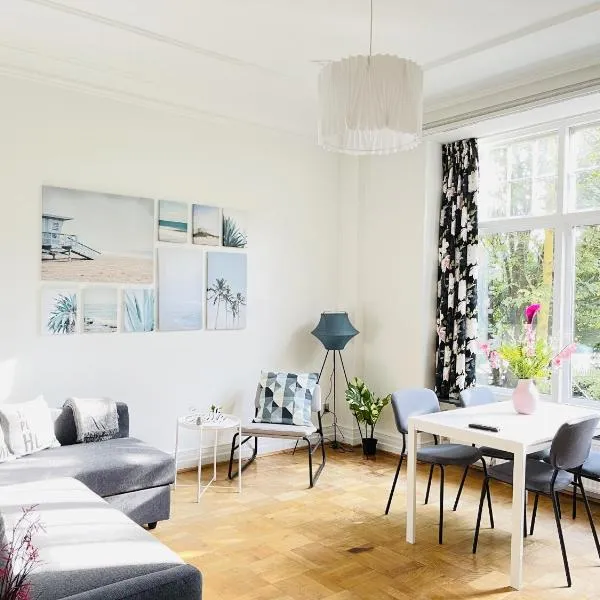 aday - Aalborg mansion - Big apartment with garden, hotel in Aalborg