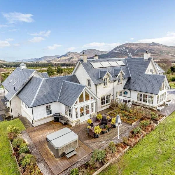 Glenerrick House - Loch Ness country manor - hot tub and sauna, hotel in Whitebridge