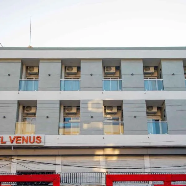 HOTEL VENUS, khách sạn ở Veraval