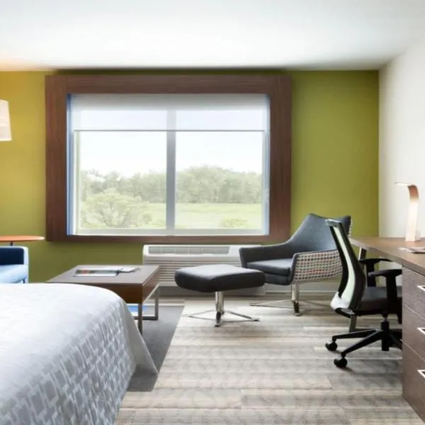 Holiday Inn Express & Suites - Canton, an IHG Hotel, hotel en Canton