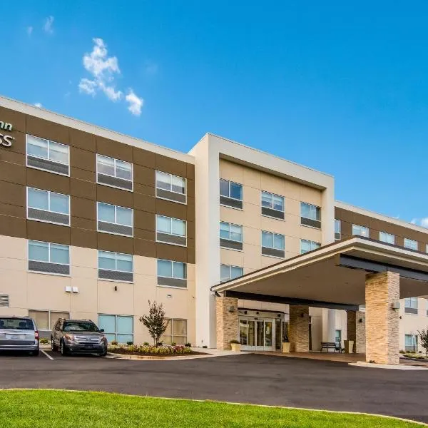 Viesnīca Holiday Inn Express & Suites - Asheboro, an IHG Hotel pilsētā Ašboro