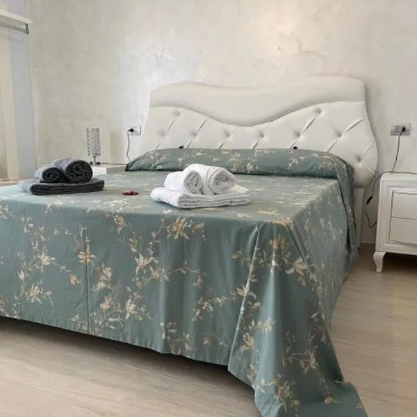 Albamaris Guest House, hotel v destinaci Botricello