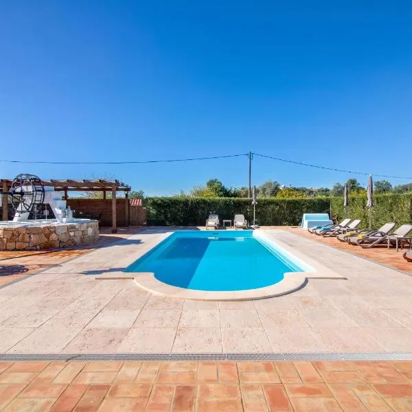 Villa Oliva Al, hotel in Moncarapacho