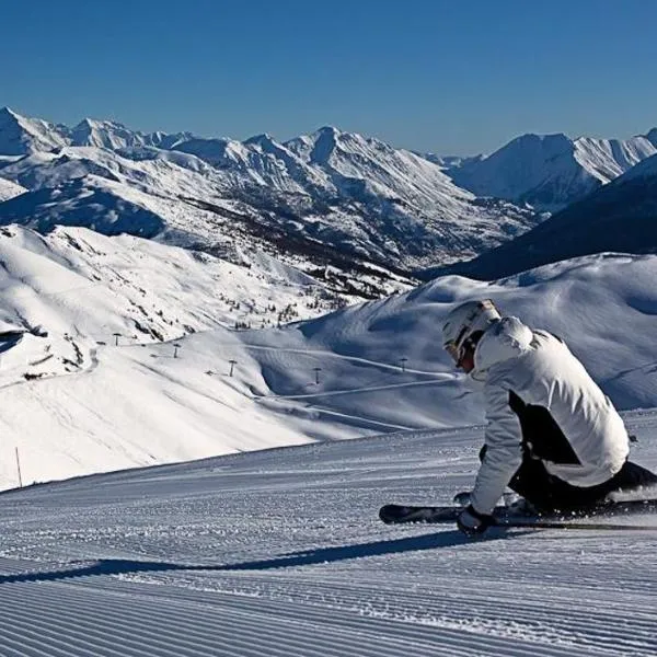 Hotel Oberje Dla Viere, hotel em Oulx