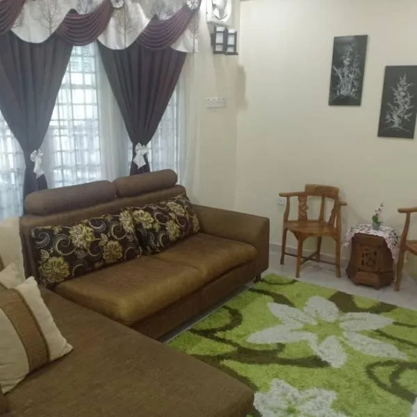 KH Homestay Comfy N Calm, hotel v destinaci Seri Manjung