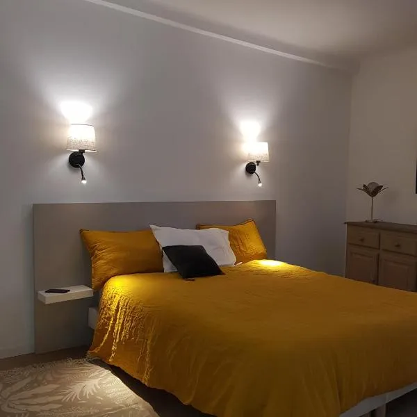 Maison de ville Forum Julii, hotel v destinácii Fréjus