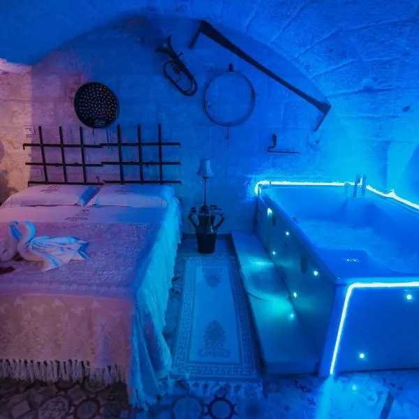 Suite Pirite- Palazzo Savoia 1856, отель в Фазано