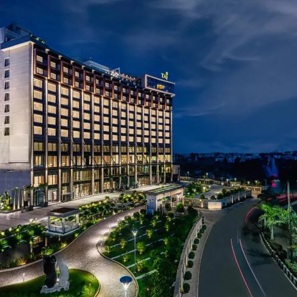 Taj Lakefront Bhopal, hôtel à Bhopal