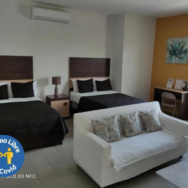 Hotel del Bosque、トレオンのホテル